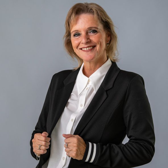 Bettina Schmidt