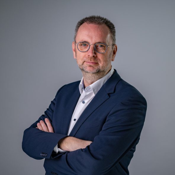 Oliver Wolf
